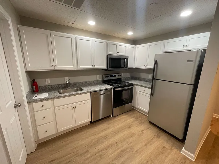 254 E Clayton Street — Photo 4