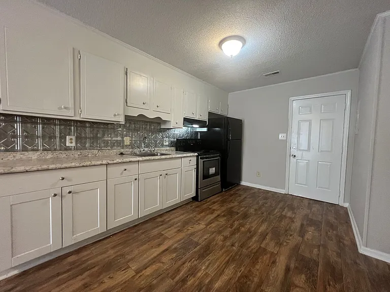 1312 S Linwood Rd — Photo 3