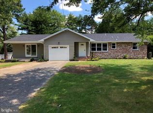 2556 Mart Ave, Vineland, NJ 08361