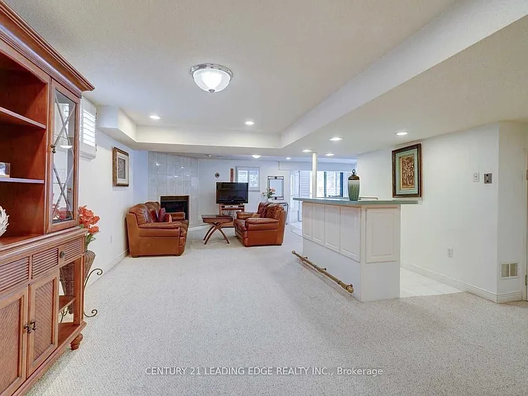 1374 Heritage Way #BASEMENT — Photo 9