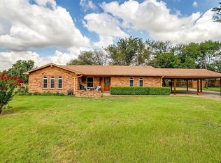 1124 Oak Lane Dr, Joshua, TX 76058