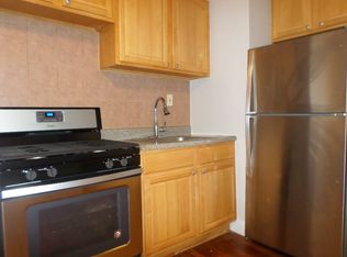 7121 65th St APT 1B, Glendale, NY 11385