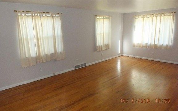 3rd image of 6540 Iris Ave