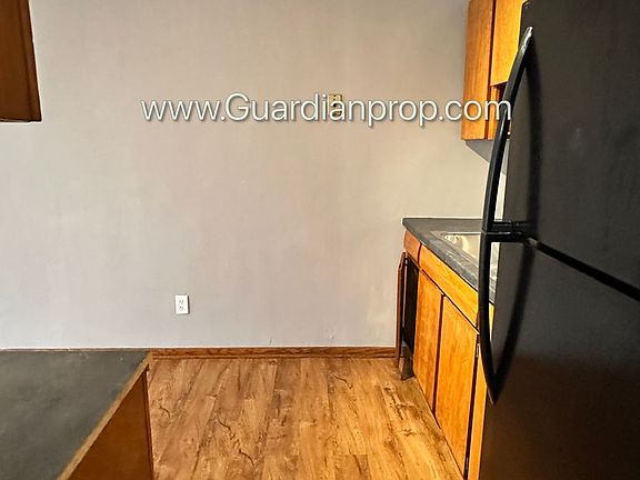 5th image of 3700 Grand Ave S #3