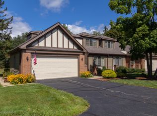 1896 Danbury E, Okemos, MI 48864