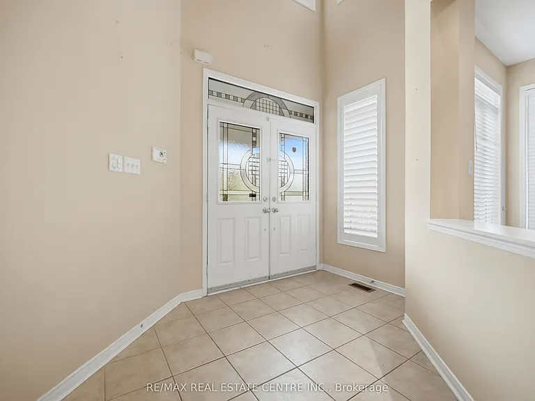 5218 Oscar Peterson Blvd — Photo 3