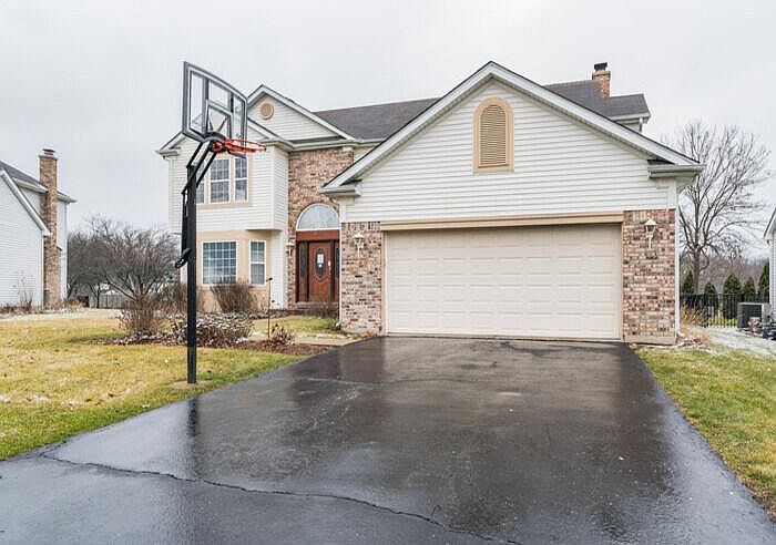 1st image of 1655 Whispering Oaks Dr
