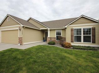 1525 S Jefferson Pl, Kennewick, WA 99338