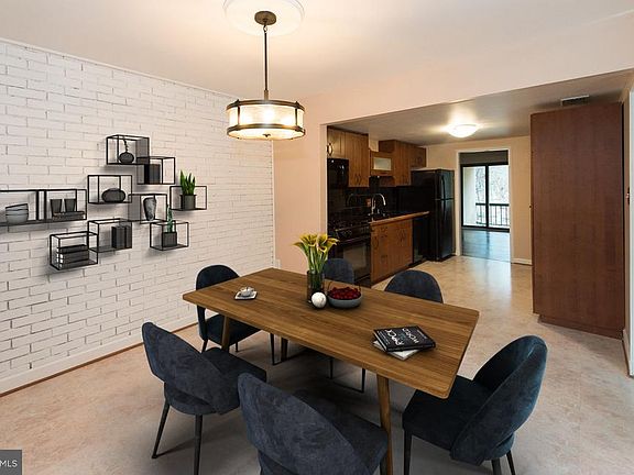 Enjoy  connecting w/ guest from this eat-in dining