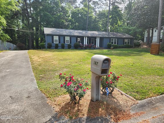 3rd image of 567 Glen Cove Dr