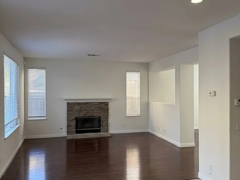 5 Duray Ct — Photo 6