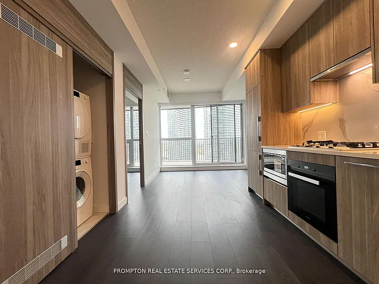 18 Esther Shiner Blvd #1112 — Photo 5