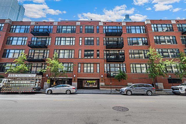 333 W Hubbard St APT 319, Chicago, IL 60654 | Zillow