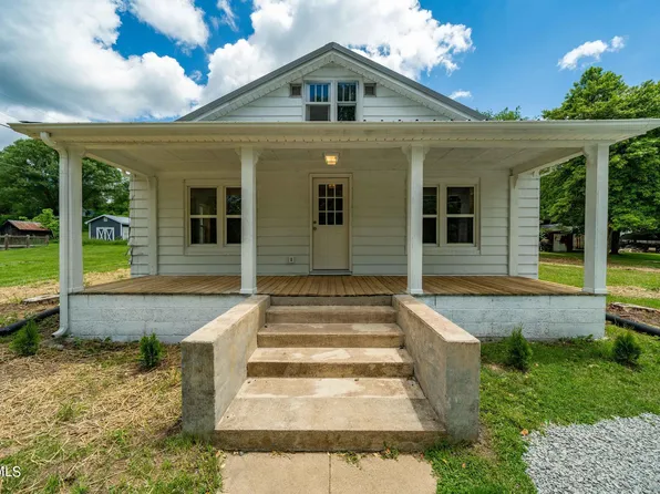 319 Pine St, Mountain City, TN 37683