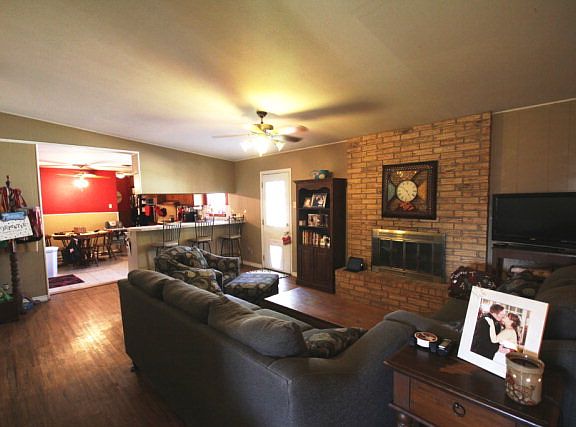 3rd image of 2610 Culver Dr