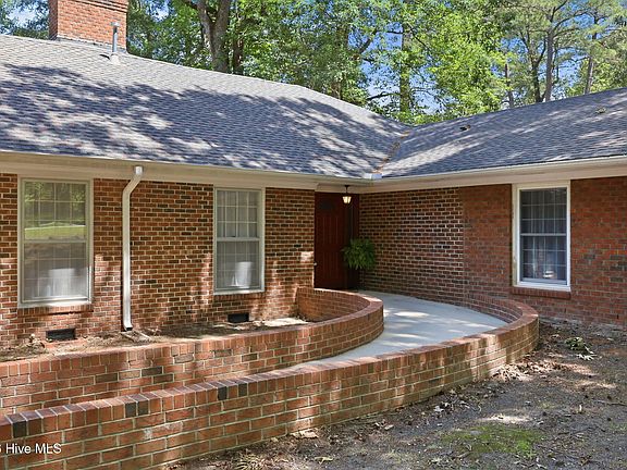 2nd image of 225 Churchill Drive