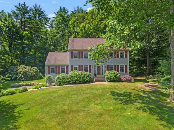 22 Cedar Lane, Bow, NH 03304