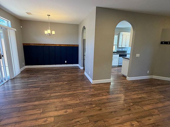 4th image of 1605 Paseo Flores Dr