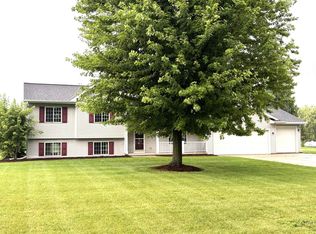 W5293 Church Rd, Fond Du Lac, WI 54937