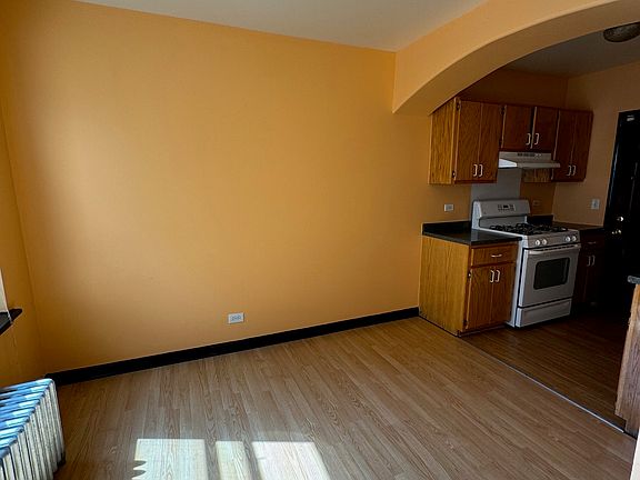 5th image of 7503 S Stewart Ave #2B