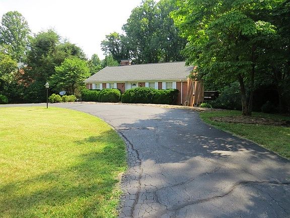 2nd image of 497 Plantation Rd