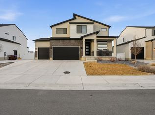 311 E Unchartered Ln S, Draper, UT 84020