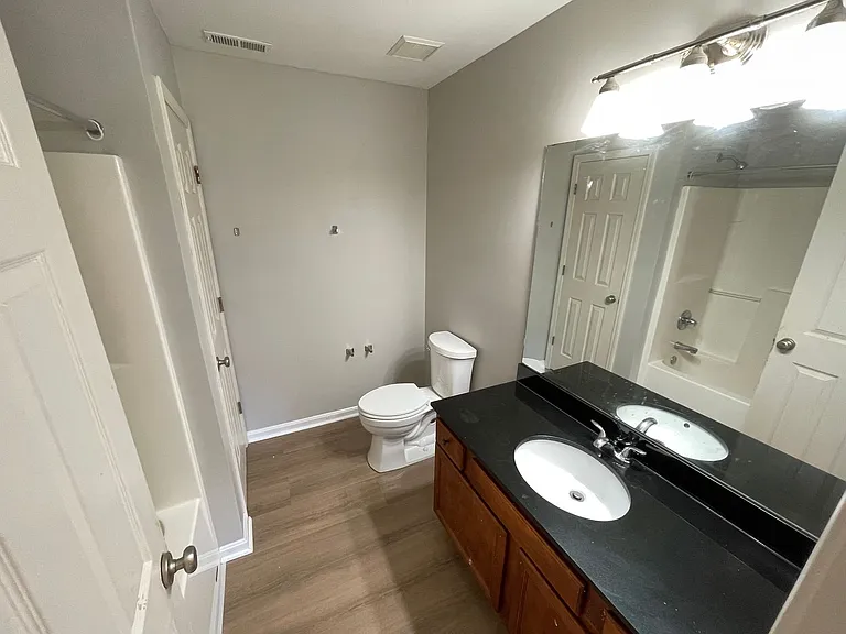 10704 Copper Ridge Dr — Photo 20