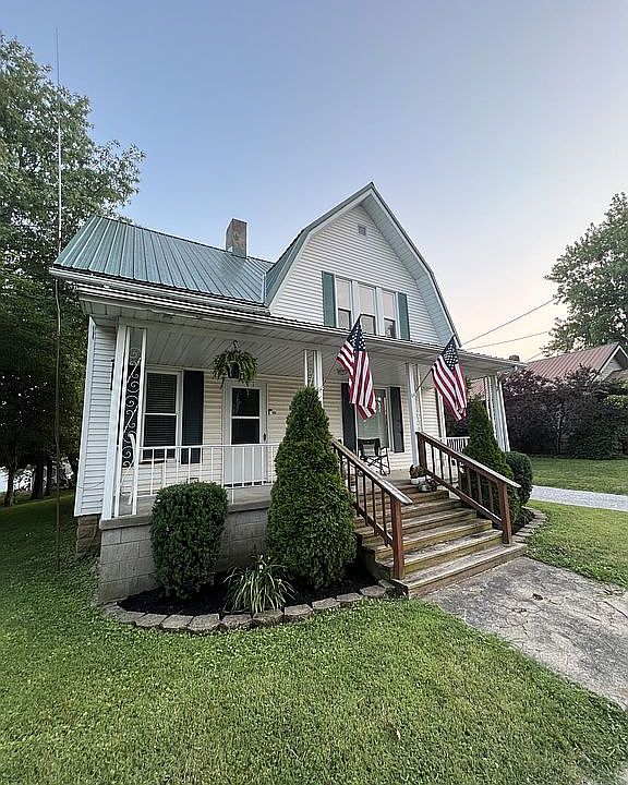 1st image of 144 W Main St