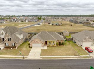 2005 Tammy St, Ocean Springs, MS 39564