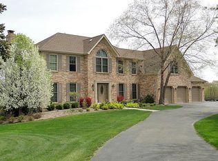 731 Fairway View Dr, Algonquin, IL