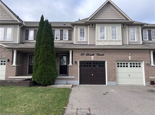 39 Newport Cres, Hamilton, ON L9A 0B2