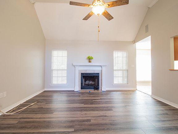 4th image of 2021 Woodville Ln