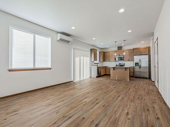4th image of 2224 Sturgeon Dr #A