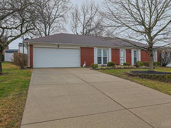 2nd image of 15 Old Orchard Ln