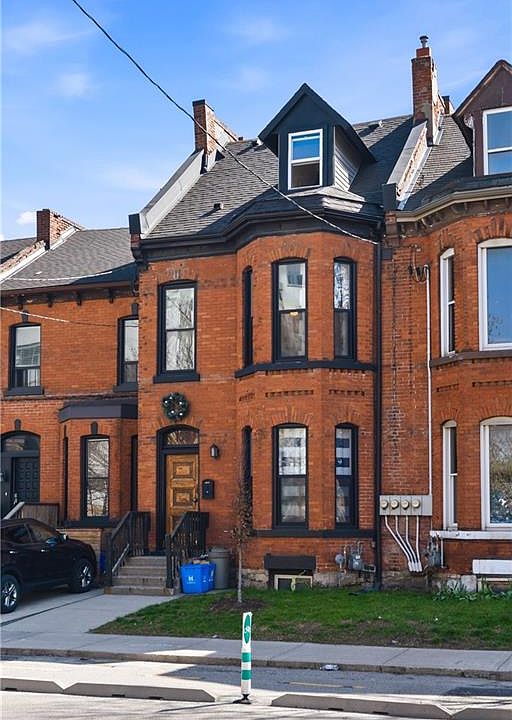 1st image of 158 Hunter St E