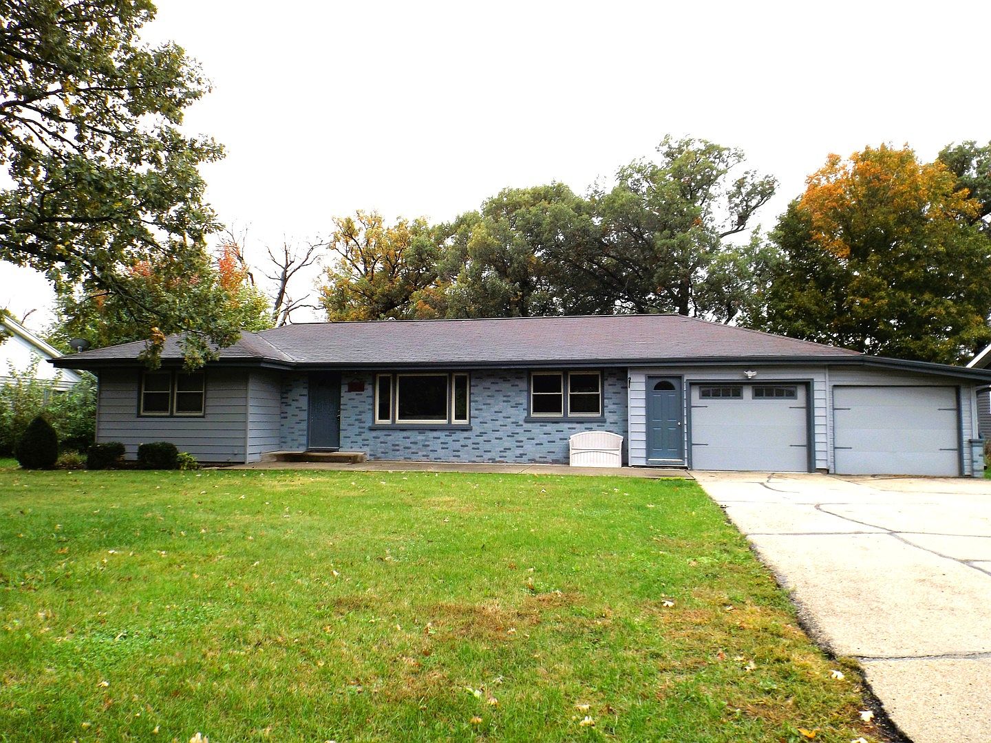 306 Tree Ln, Prophetstown, IL 61277 Zillow