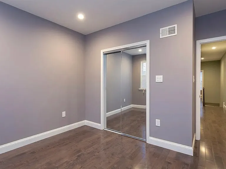 1809 S 23rd St — Photo 12