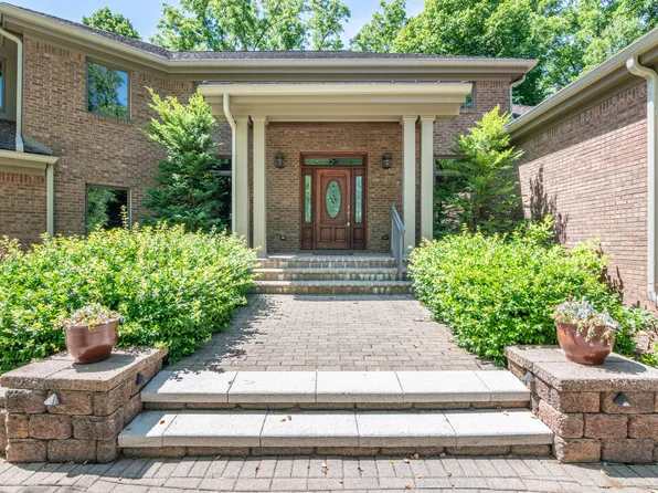 7500 Boardwalk, Saline, MI 48176