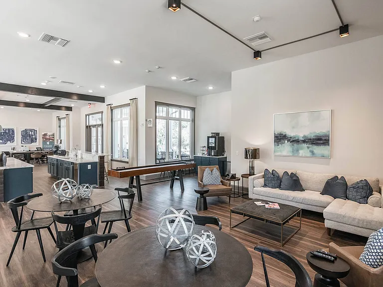 Village at Westland Cove Apartments — Photo 36
