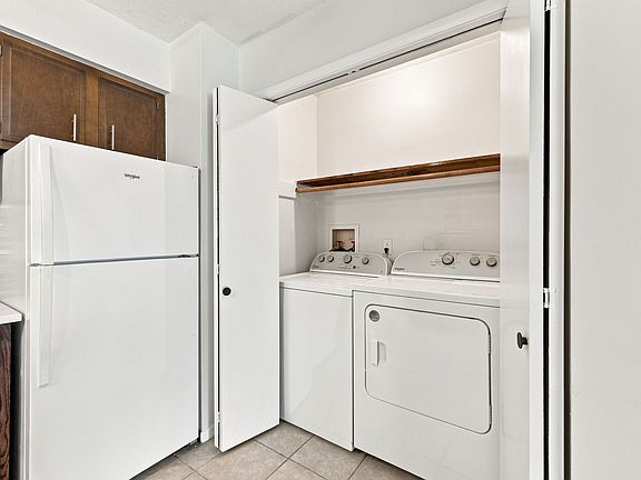 5th image of 500-530 Laurel St #5-1-8