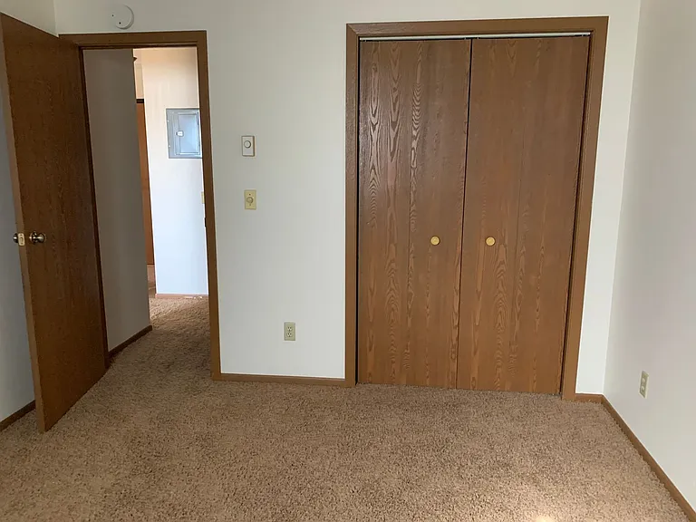 Ashwood Apartments — Photo 34