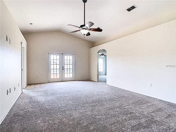 5th image of 2563 Sunset Cir