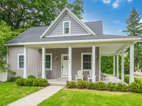 580 Mason St, Saugatuck, MI 49453