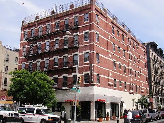 3rd image of 301 E 110th St APT 4A