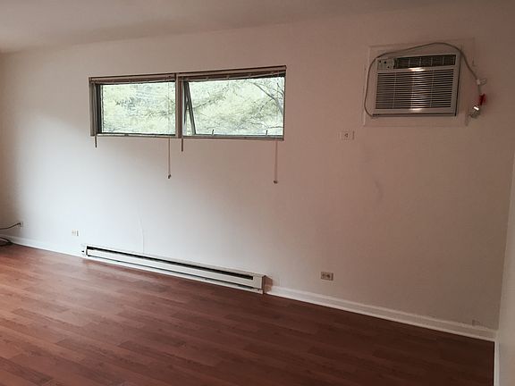 3rd image of 429 E Park Ave Ste 3