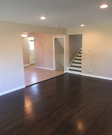 3rd image of 10813 S Lawler Ave