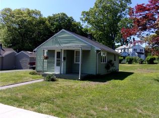 29 Sunnyside Dr, Shelton, CT 06484