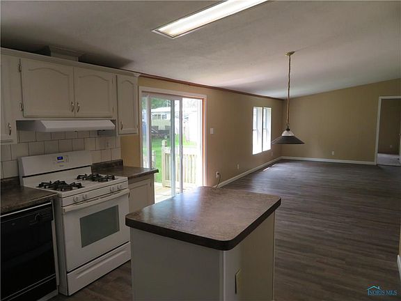 4th image of 12479 Fort Meigs Blvd