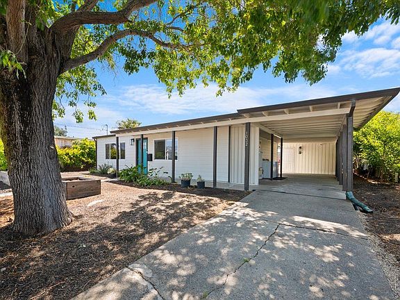 4th image of 1032 Santa Ana Drive