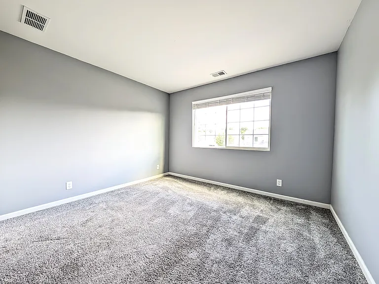 2540 Carlisle Ln — Photo 18